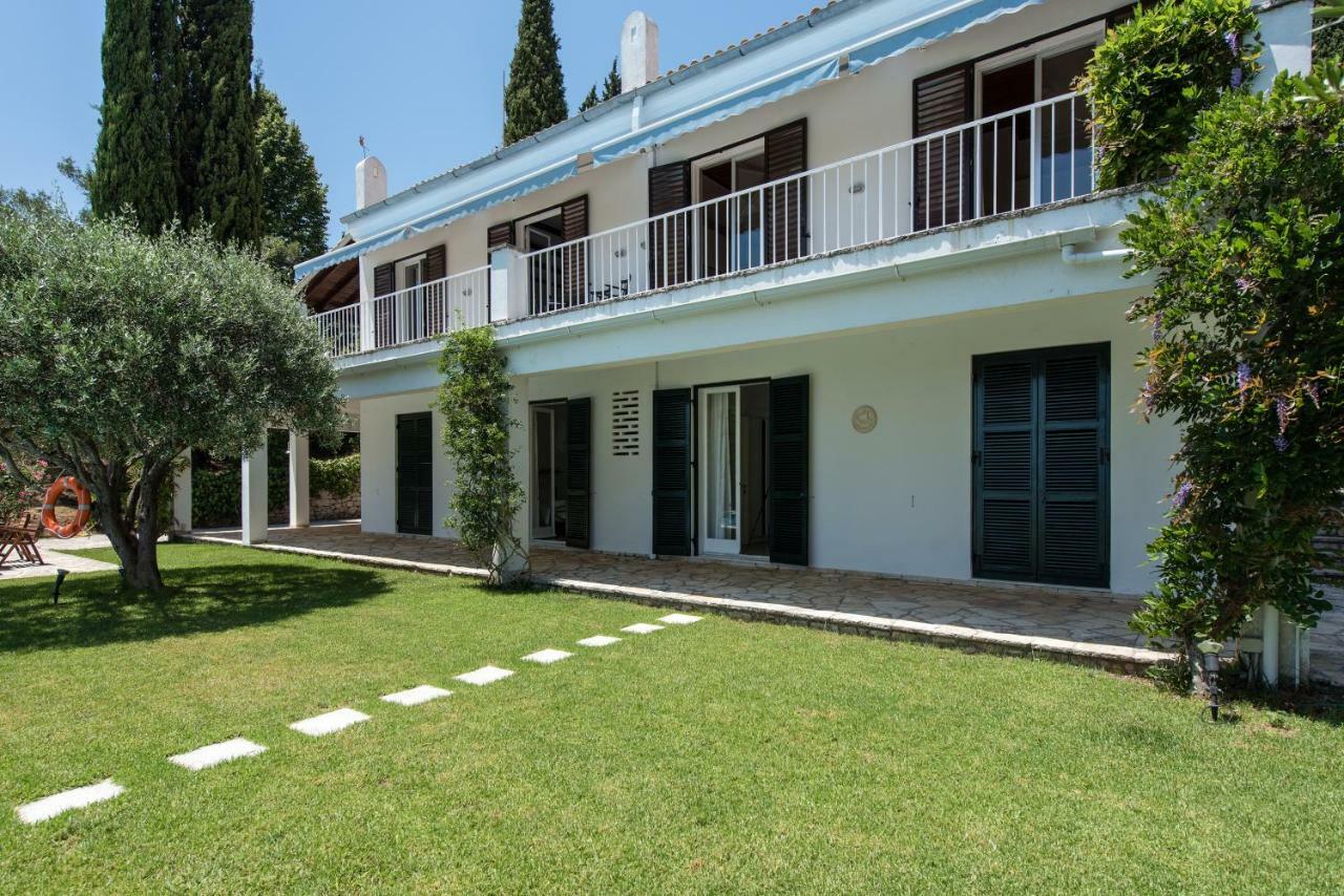 Aquila * Perama (Corfu)